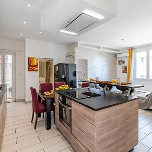 T3 Moderne Et Cosy Au Bord De Mer Marseille